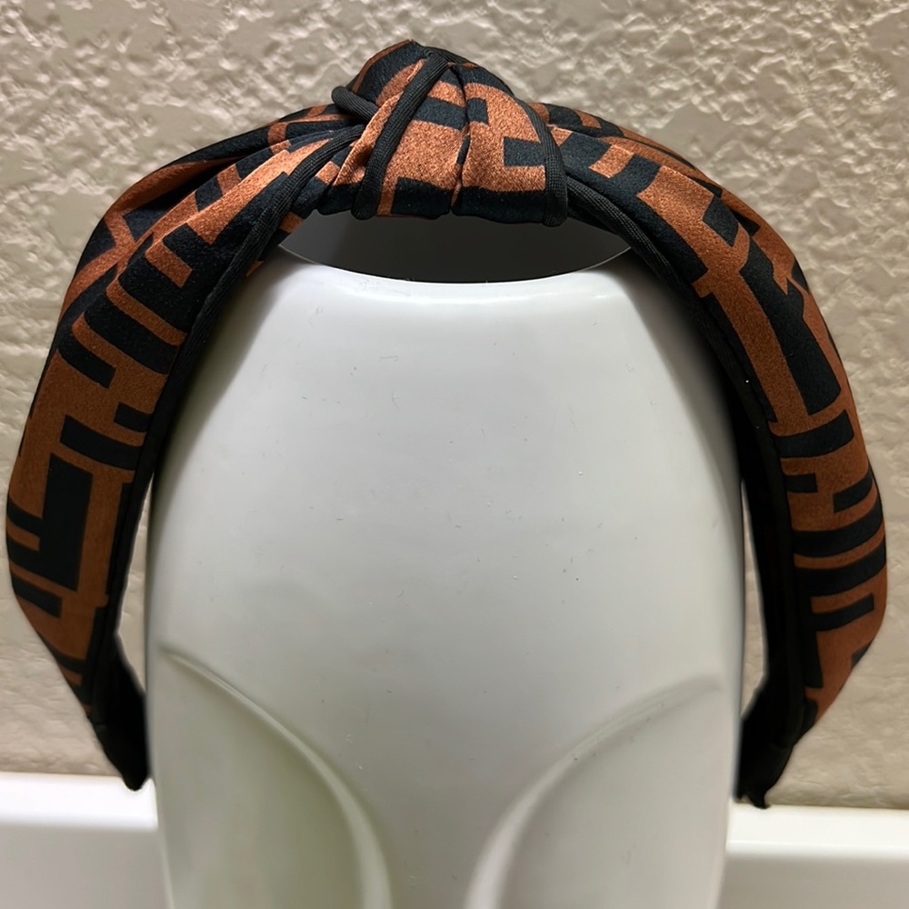 Fashion FF headband